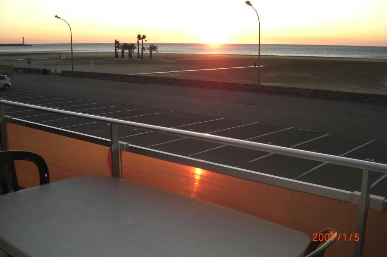 Appartement Face à la mer, vue panoramique, wifi à Port-la-Nouvelle Extérieur photo